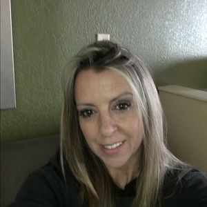 Meet your Posher, Cheri